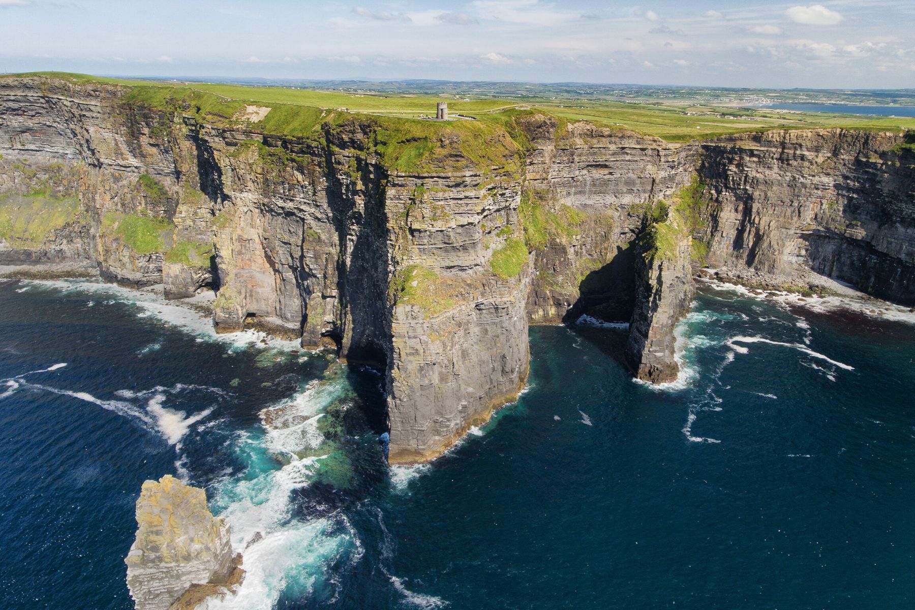 ireland's dramatic scenery