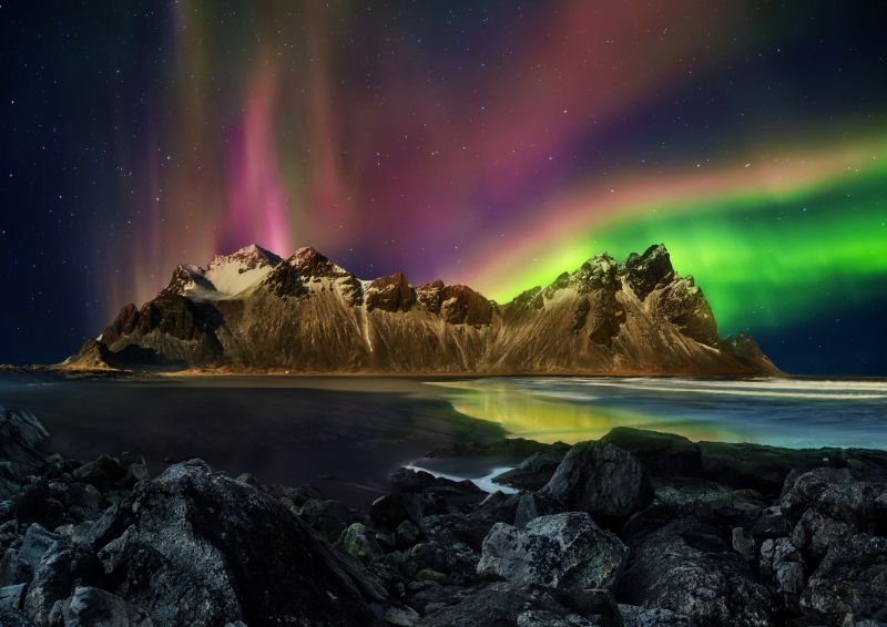 aurora over Vestrahorn