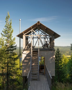 The minimalist Loft House cabin.