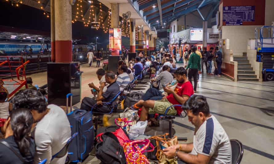 Agra station