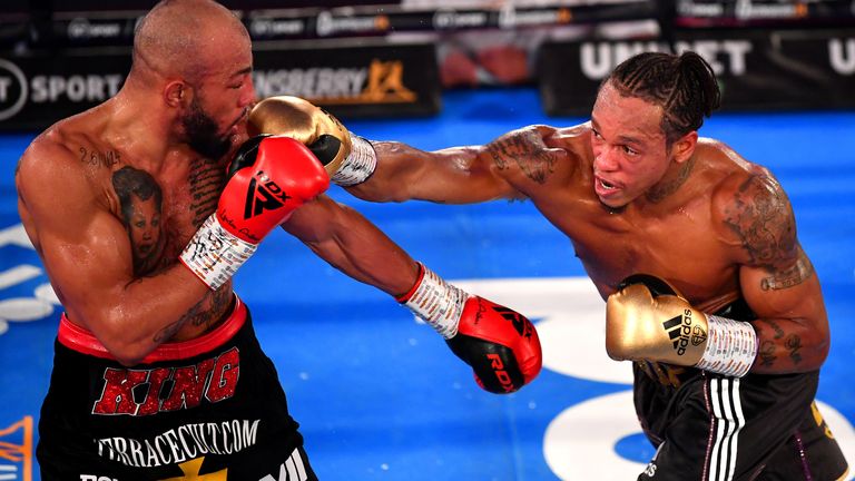 Lyndon Arthur (l) and Anthony Yarde in their light-heavyweight title fight