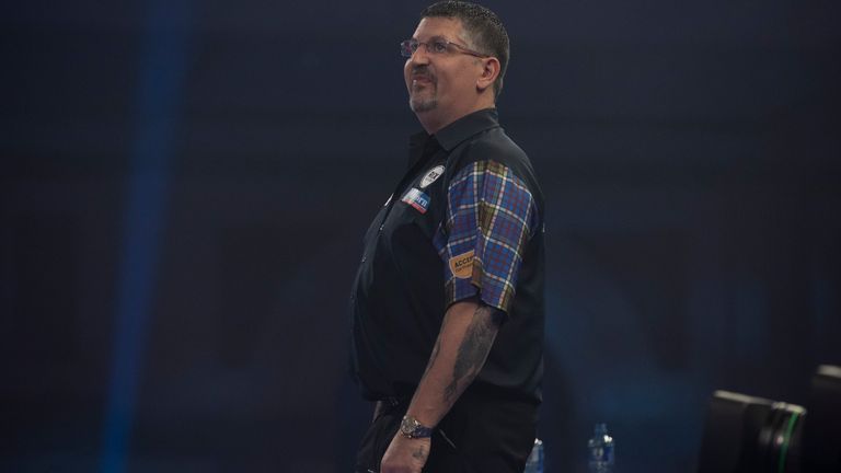 Anderson cut a frustrated figure throughout his clash against former Premier League colleague Suljovic