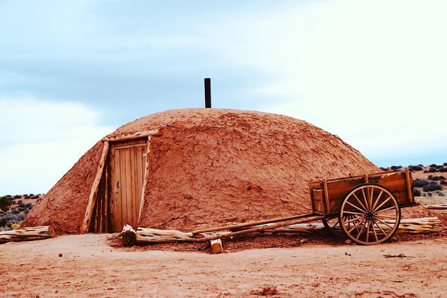 page arizona airbnb glamping navajo hogan