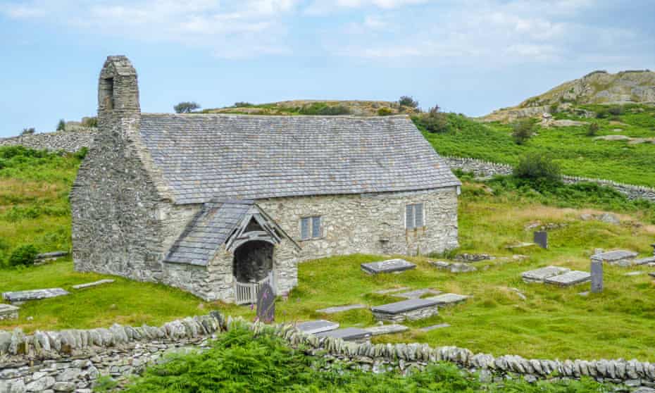 Llangelynin church.