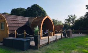 Hedgrow Luxury Glamping pod exterior