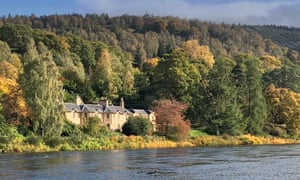 eastwood house by river