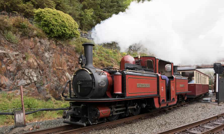 When things are more normal, walkers can take a steam train from Tan-y-Bwlch back up to Blaenau Ffestiniog.