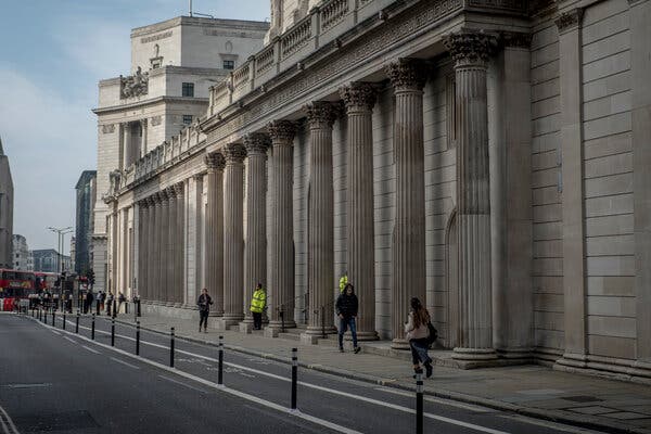 The Bank of England building in November. Policymakers are looking into negative interest rates, which have been used by central banks in Europe and Japan to stimulate the economic.