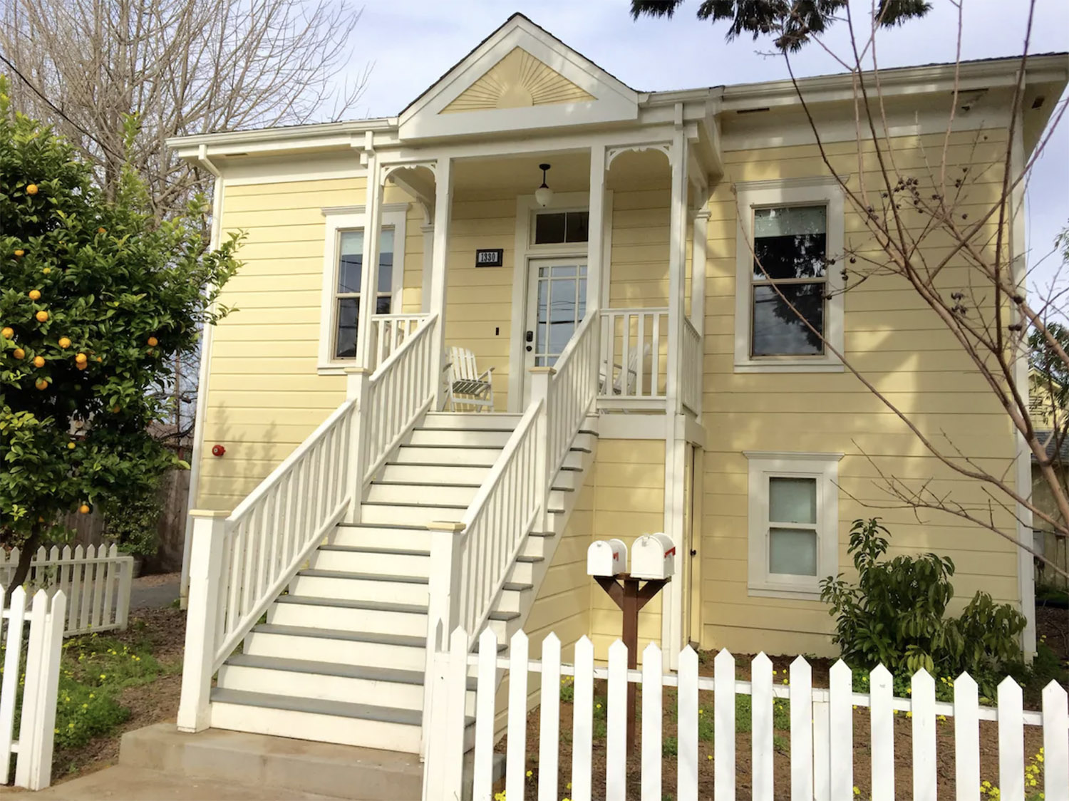 Downtown Napa Victorian Farmhouse Airbnb