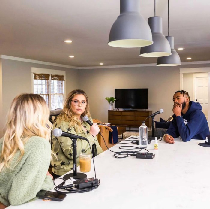 Why Kailyn Lowry Invited Briana DeJesus' Ex-Boyfriend Devoin Austin on Her Podcast