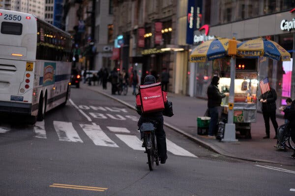 As DoorDash’s orders grew, so did its losses.