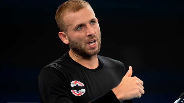 Dan Evans eased to a 6-2 6-2 victory after exactly an hour