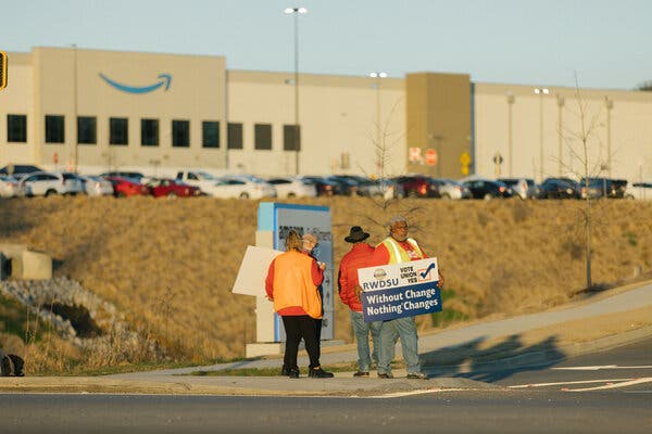 Union members canvassing at the Amazon fulfillment center in Bessemer, Ala.