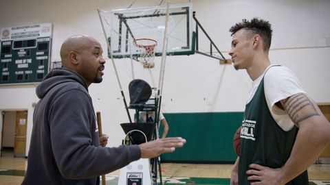 l r john mosley head coach and deshaun highler team captain, shooting guard in episode 5 “colby ranch” of last chance u basketball season 1 c courtesy of netflix © 2021