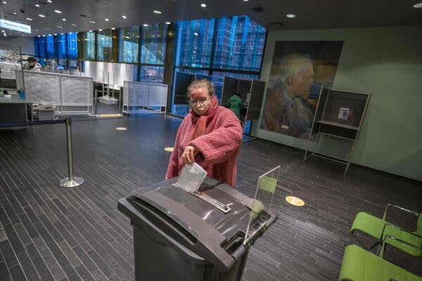 Casting a ballot at a polling station in the Van Gogh Museum in Amsterdam on Wednesday.
