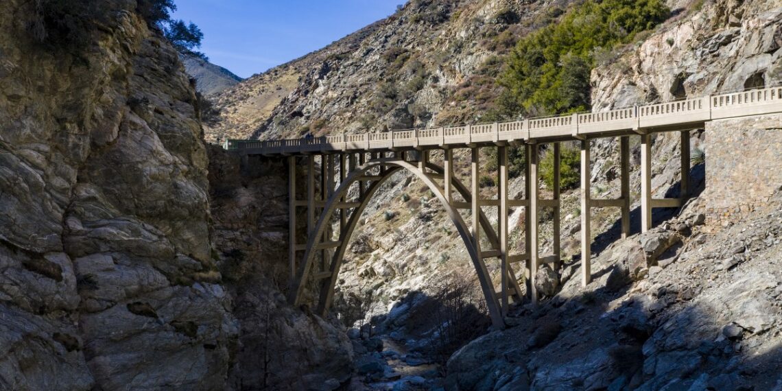 Want A New L.a. Hike? Try The Bridge To Nowhere – Dailyamerica.com