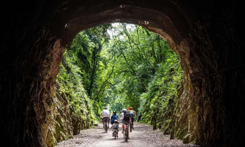 A family cycles on the Strawberry Line