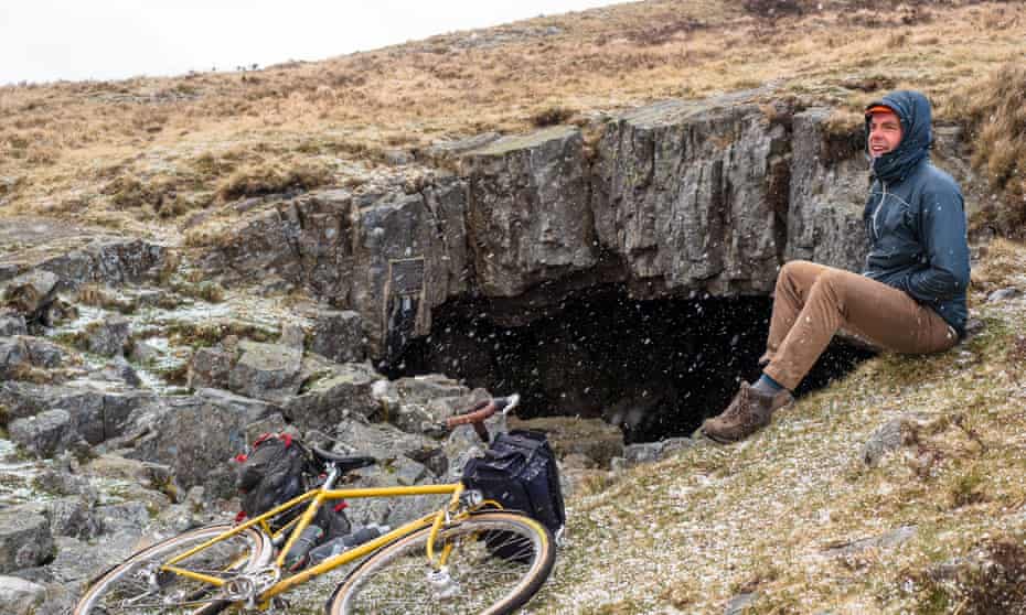 Snow at the Chartist Cave, Mynydd Llangynidr