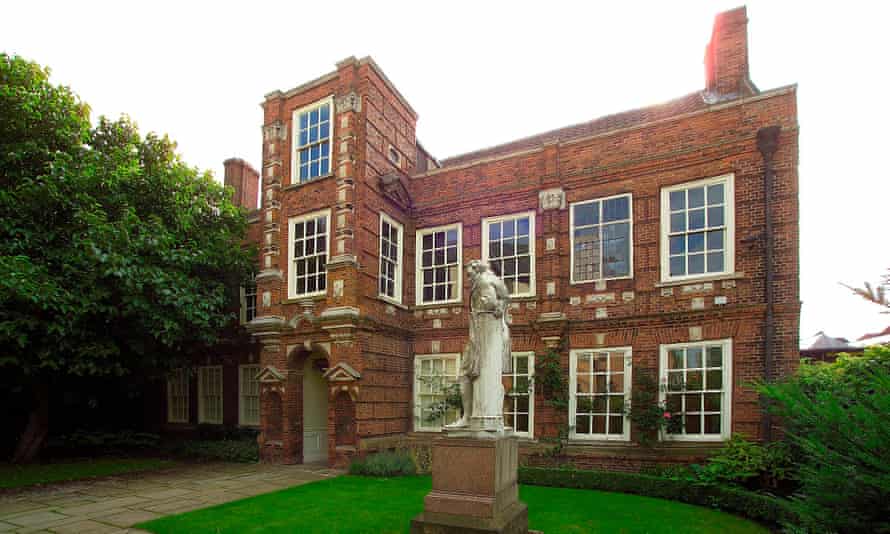 Wilberforce House Museum exterior view, Hull