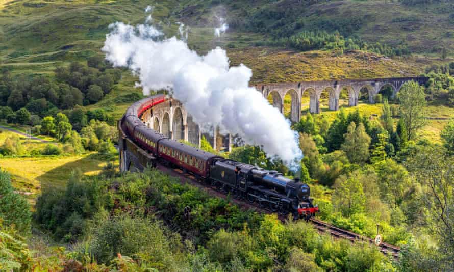 The Jacobite Steam Train (aka the Hogwarts Express)