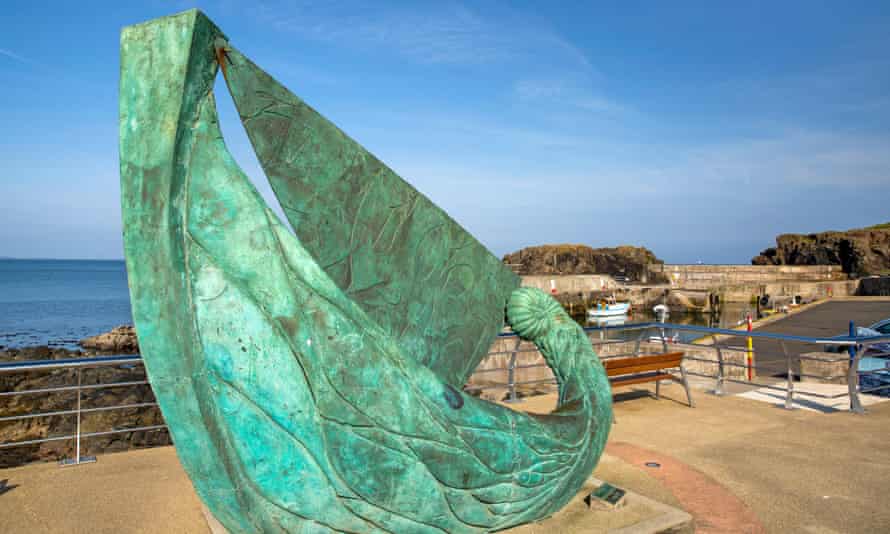 Fishing Boat sculpture by Niall O’Neill, Portstewart.