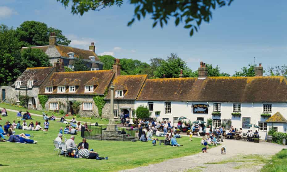 East Dean Village Green and Tiger Inn East Sussex