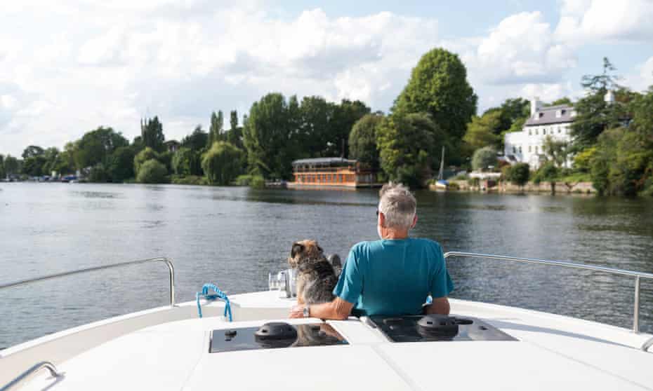 Le Boat holidays on the Thames