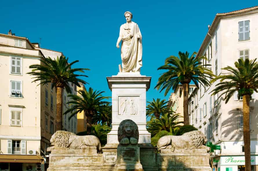 Ajaccio, Corsica, FrancePlace Foch, Fontaine des Quatre Lions . The fountain with 4 lions and Emperor Napleon by Francesco Massimiliamo was inaugurated in 1850