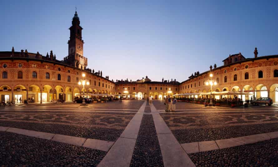 Italy, Lombardy, Vigevano, Ducale Square