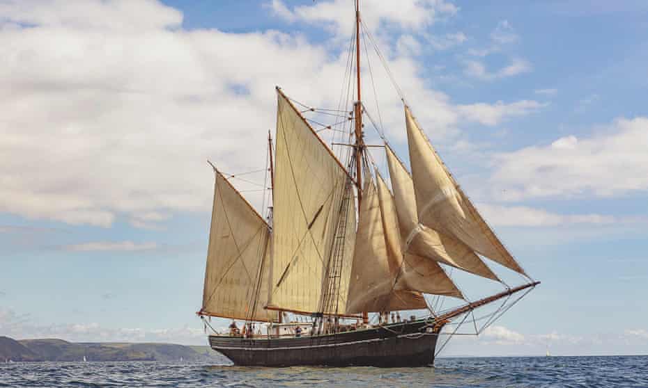 Bessie Ellen in full sail