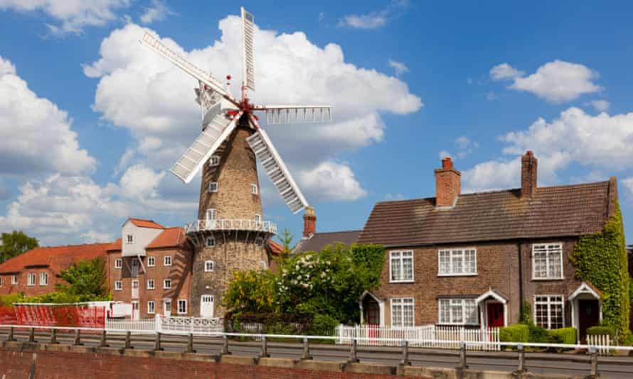 The Maud Foster Windmill, Skirbeck, Boston, 80ft tall to the cap ball and still in operation: Skirbeck, Boston, Lincolnshire.