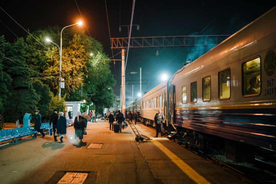 train at station