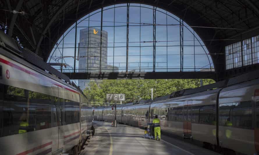 Barcelona’s Estación de Francia.