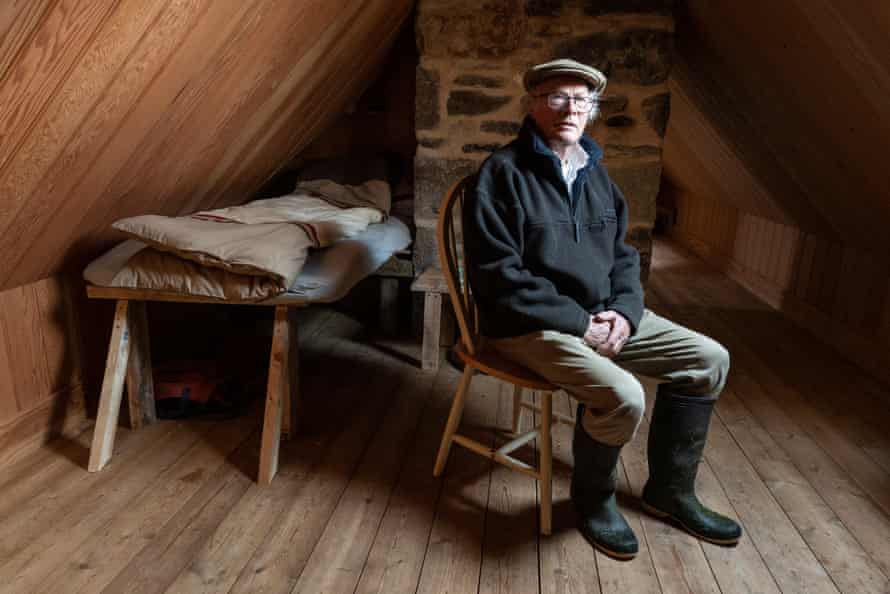 Lindsay Bryce, formerly worked in the oil industry but been retired for decades. He has kayaked climbed and been a mountain rescue team member. He has 60 years experience of staying in bothies which he describes as “utterly magical”
