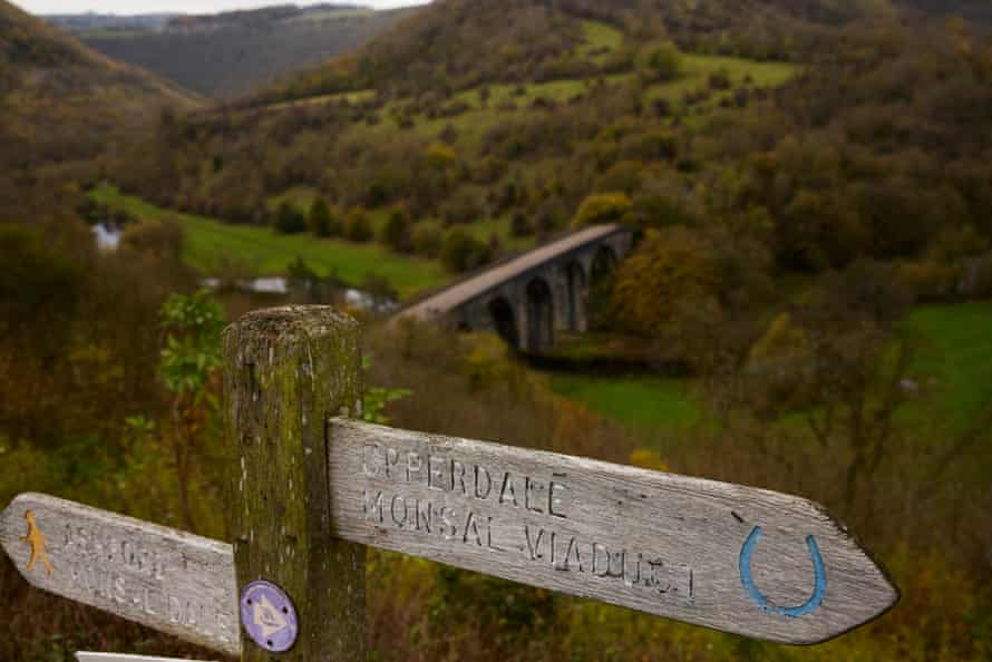 Supporters of the restored railway say the Monsal Trail would be retained.