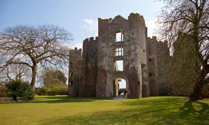 Ruin of Laugharne castle.