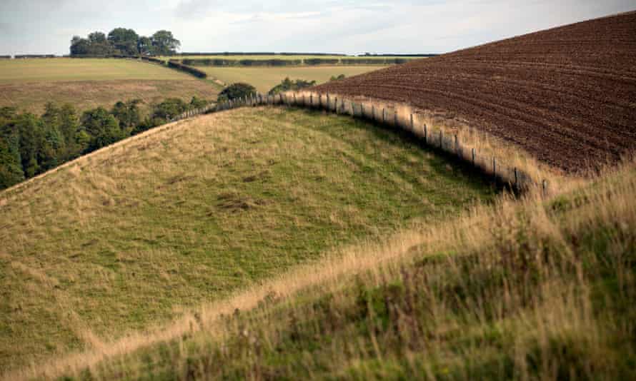 The descent into Coomber Dale.