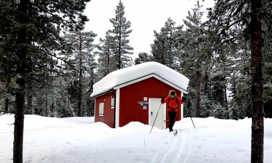 The author sets off from a forest hut.